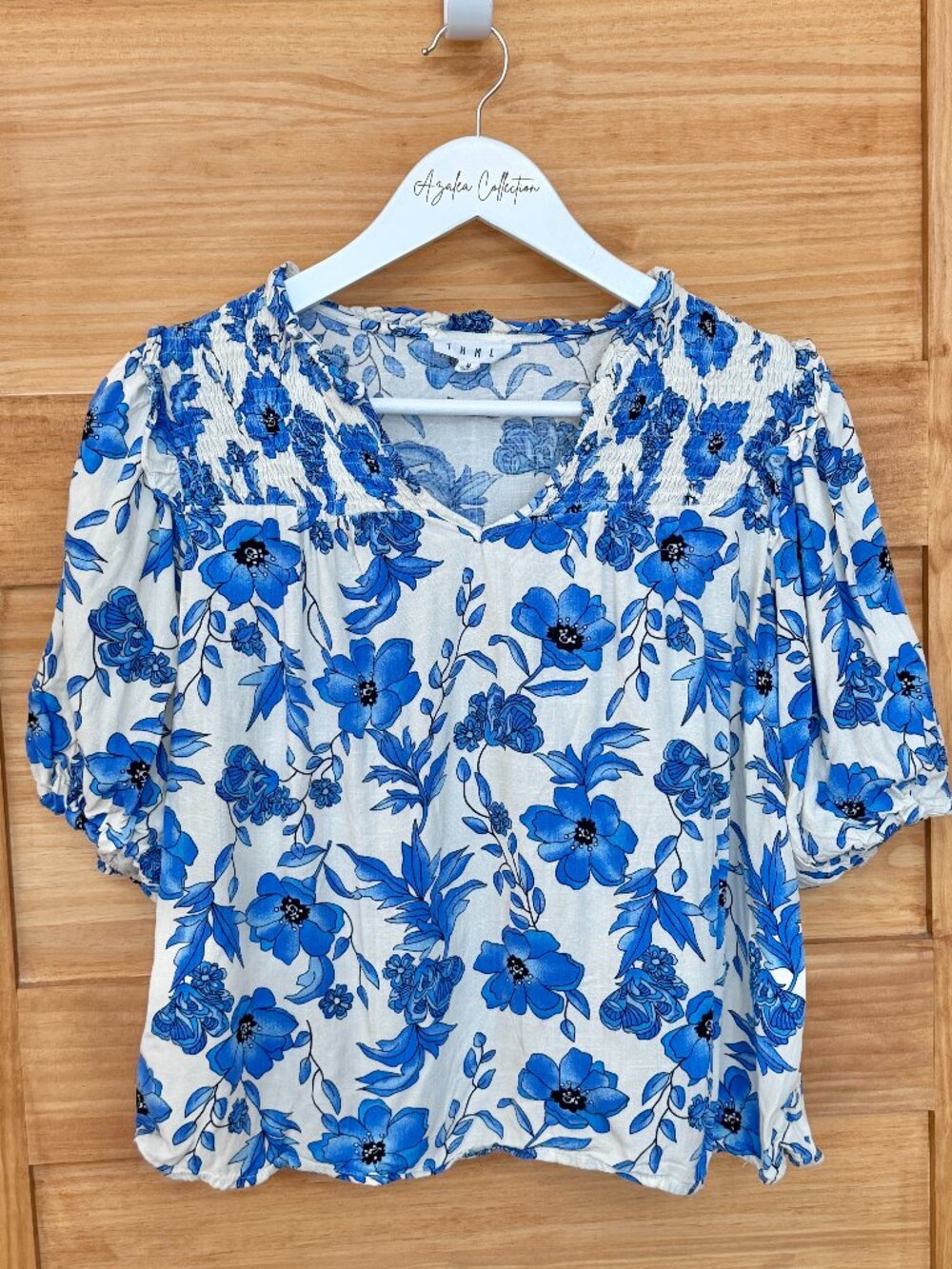 THML Blue and White Floral Puff Sleeve Smocked Flowy Blouse Women's size M